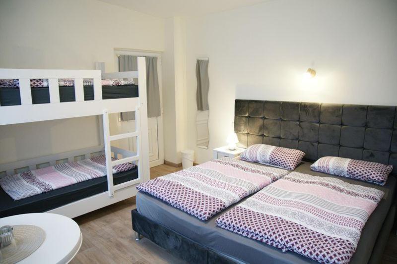 Das Sofa Restaurant-Hotel-Spaetkauf Greifswald Dış mekan fotoğraf